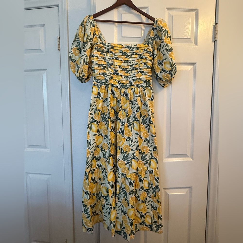 NWT Abercrombie & Fitch Emerson lemon dress SIZE SMALL TALL